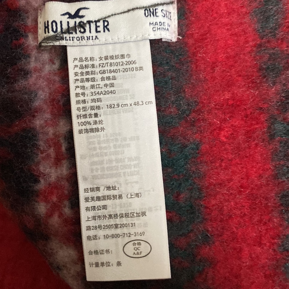 Hollister Plaid Blanket Scarf NWOT Red Multi Plaid with Long Fringe One Size - Picture 8 of 9